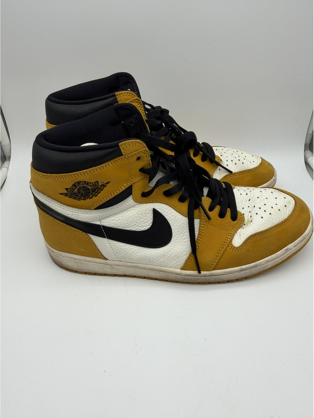 Nike Air Jordan 1 Retro High OG Yellow Black White Sneakers, Size 13